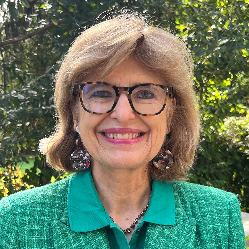 Portrait de Dr Laurence PLUMEY, intervenante du Sommet Femme Rayonnante après 50 ans