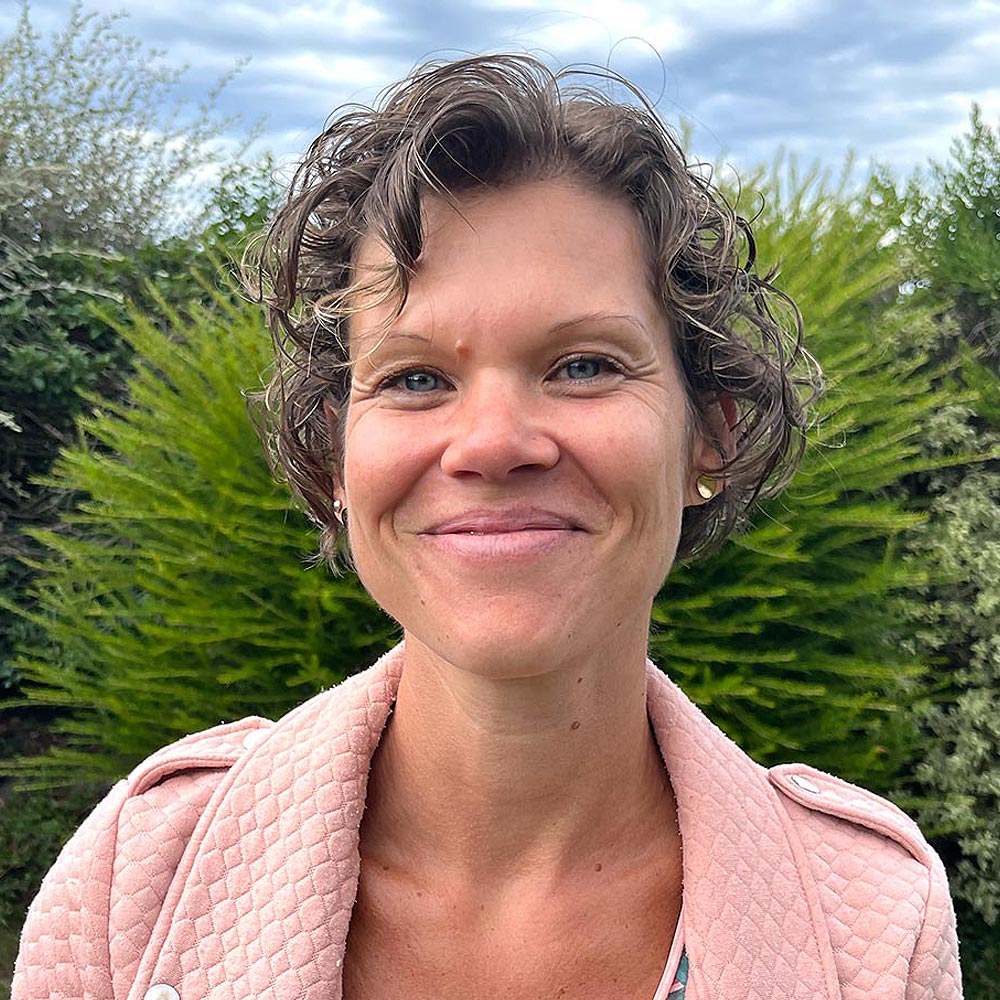Portrait de Hélène LEFEBVRE, intervenante du Sommet Femme Rayonnante après 50 ans